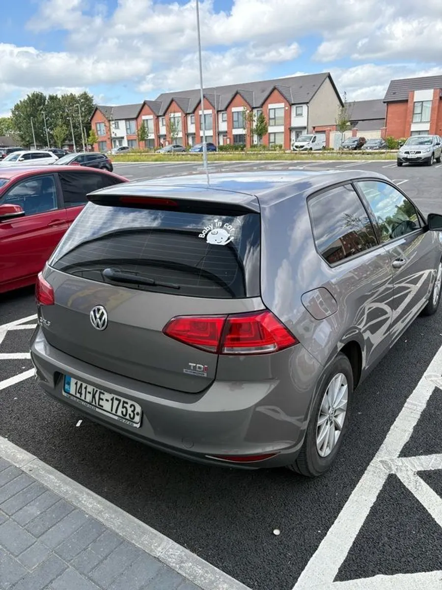 2014 Volkswagen Golf - Image 3