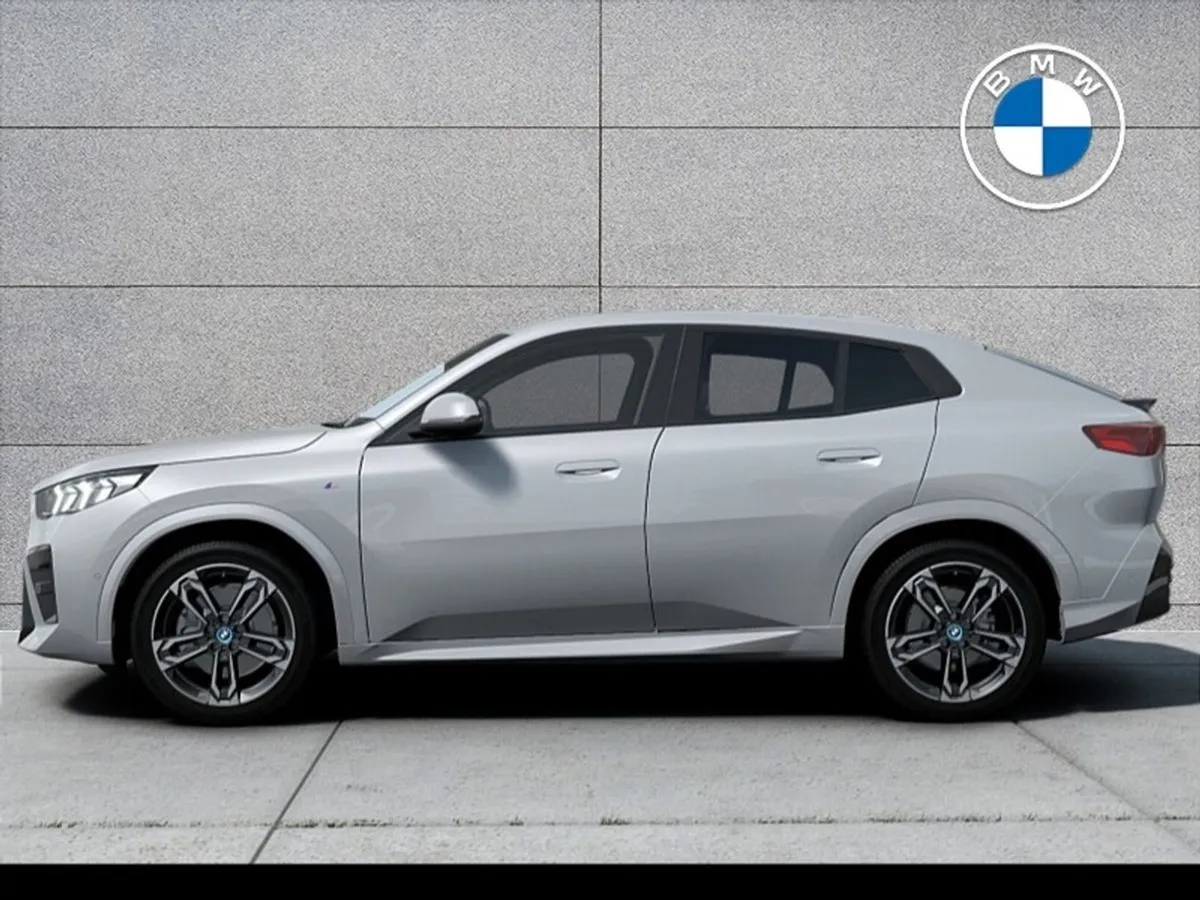 BMW iX2 Edrive20 M Sport - Image 2