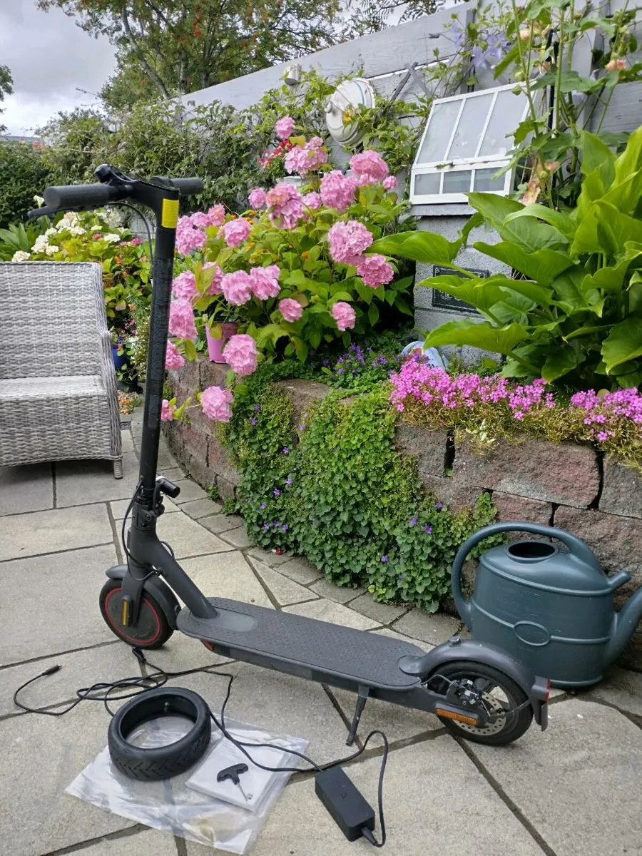 E Scooter - Image 3
