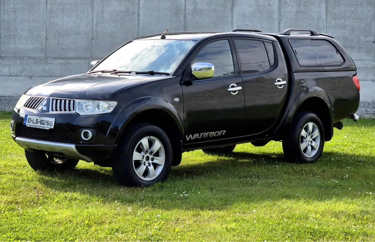 2010 MITSUBISHI L200 CREWCAB - Image 2