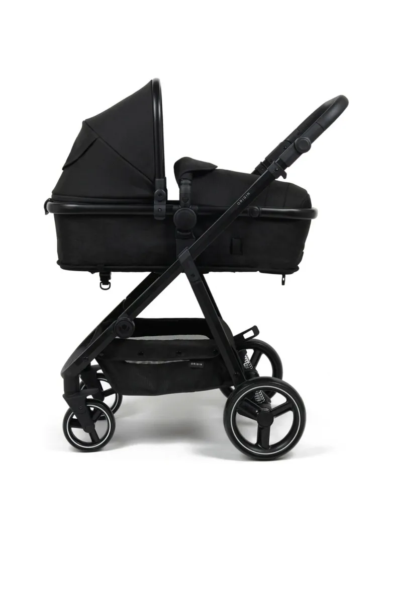 Pram - Image 1