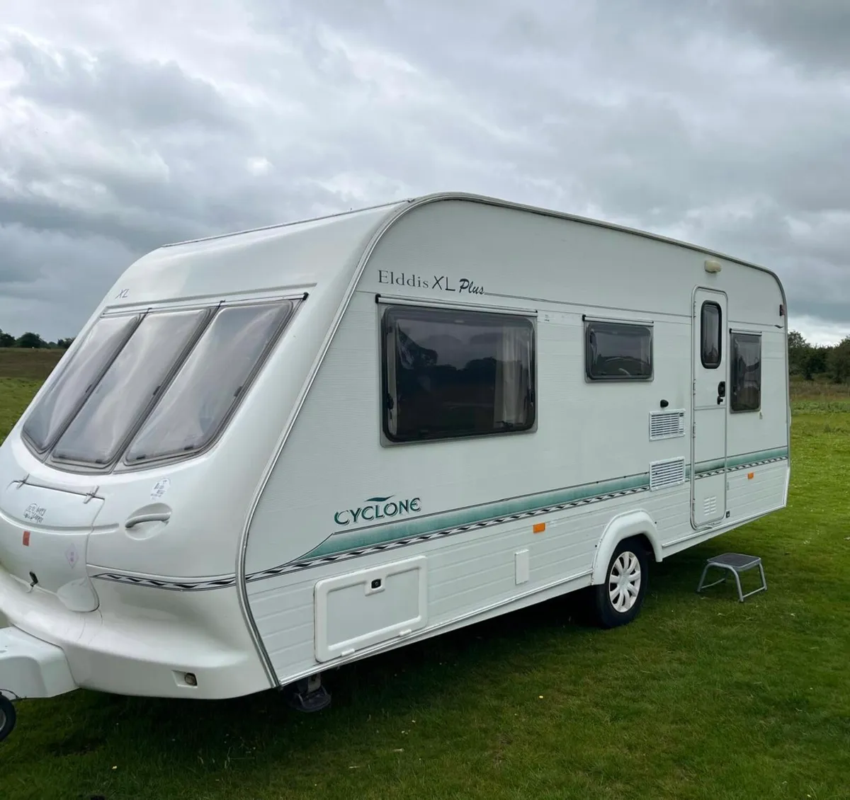 Eldiss 5/6 berth with Awning - Image 4