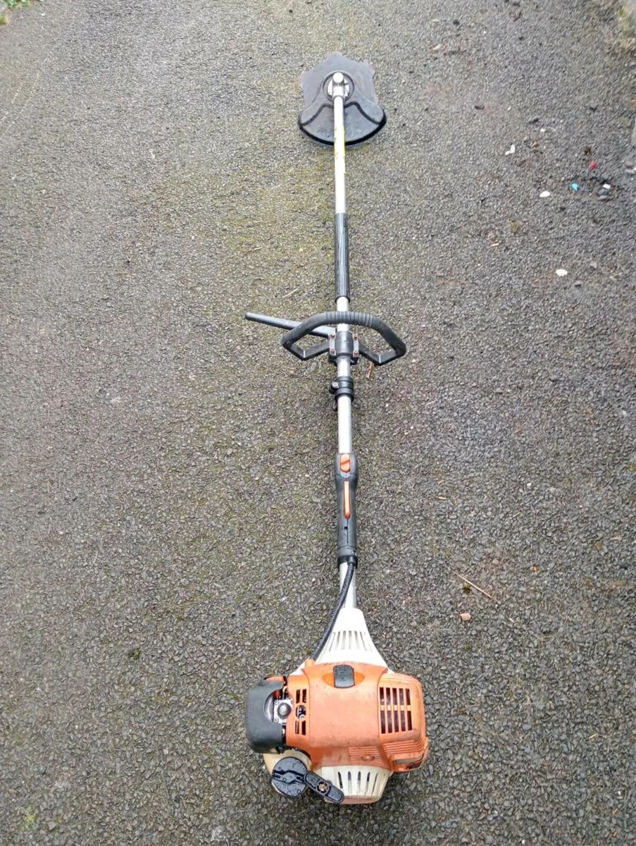 Stihl brush cutter 28cc (Read add) - Image 1