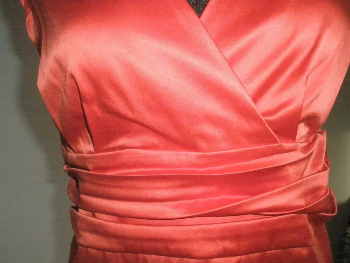 Satin look dress with rhinestones decoration - Image 4