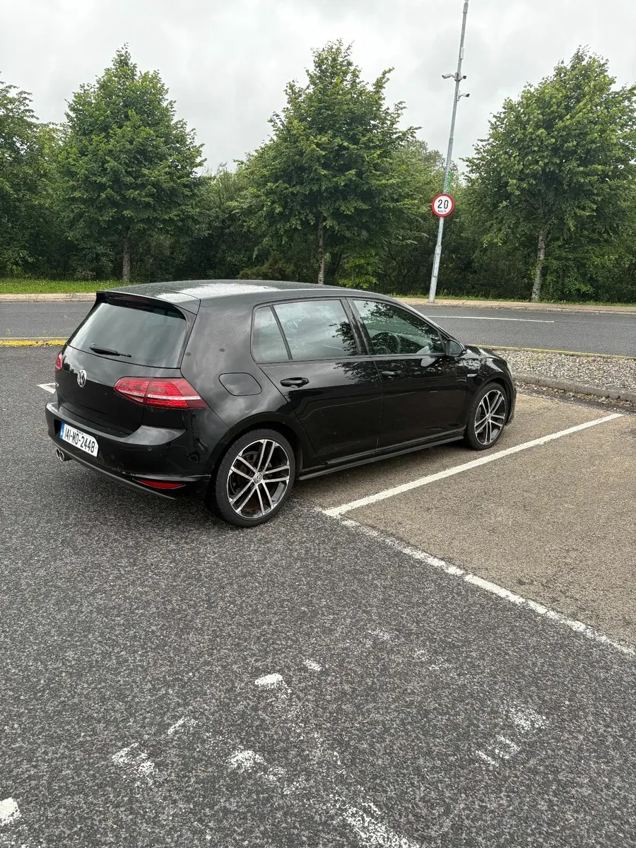 Volkswagen Golf 2014 - Image 1