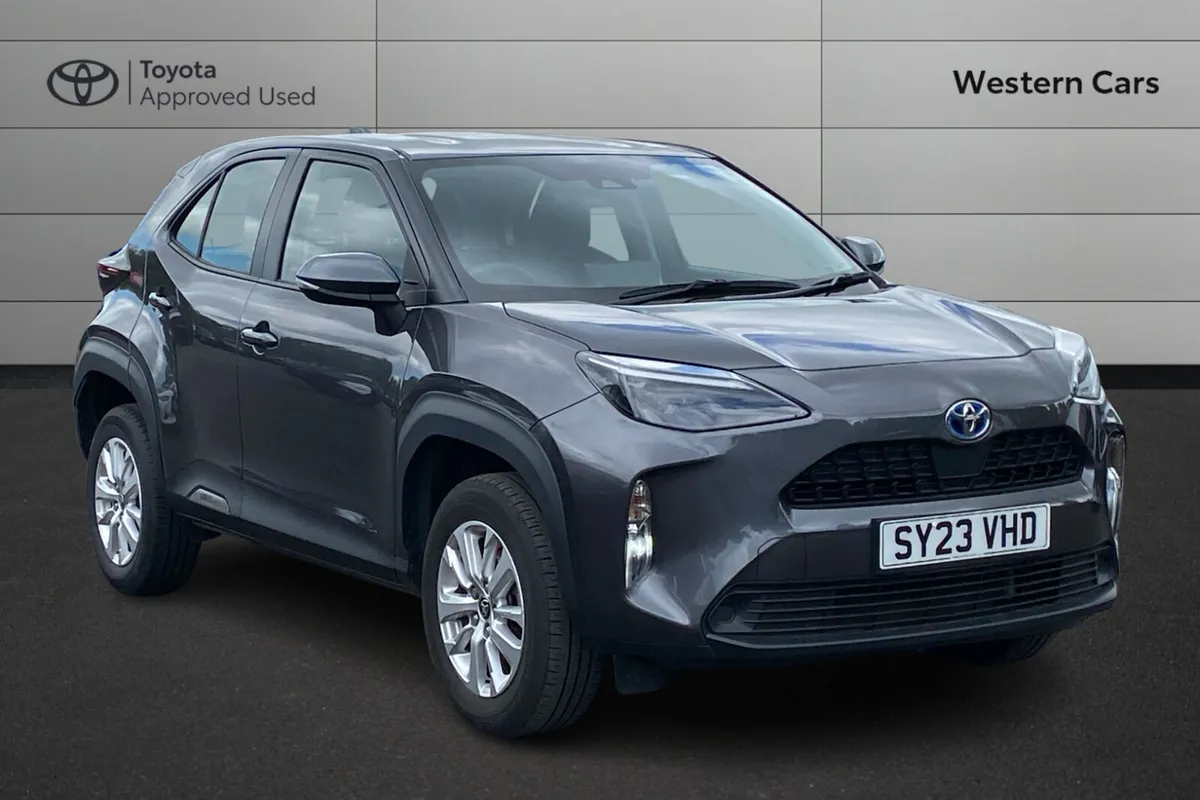 Toyota Yaris 2023 - Image 1