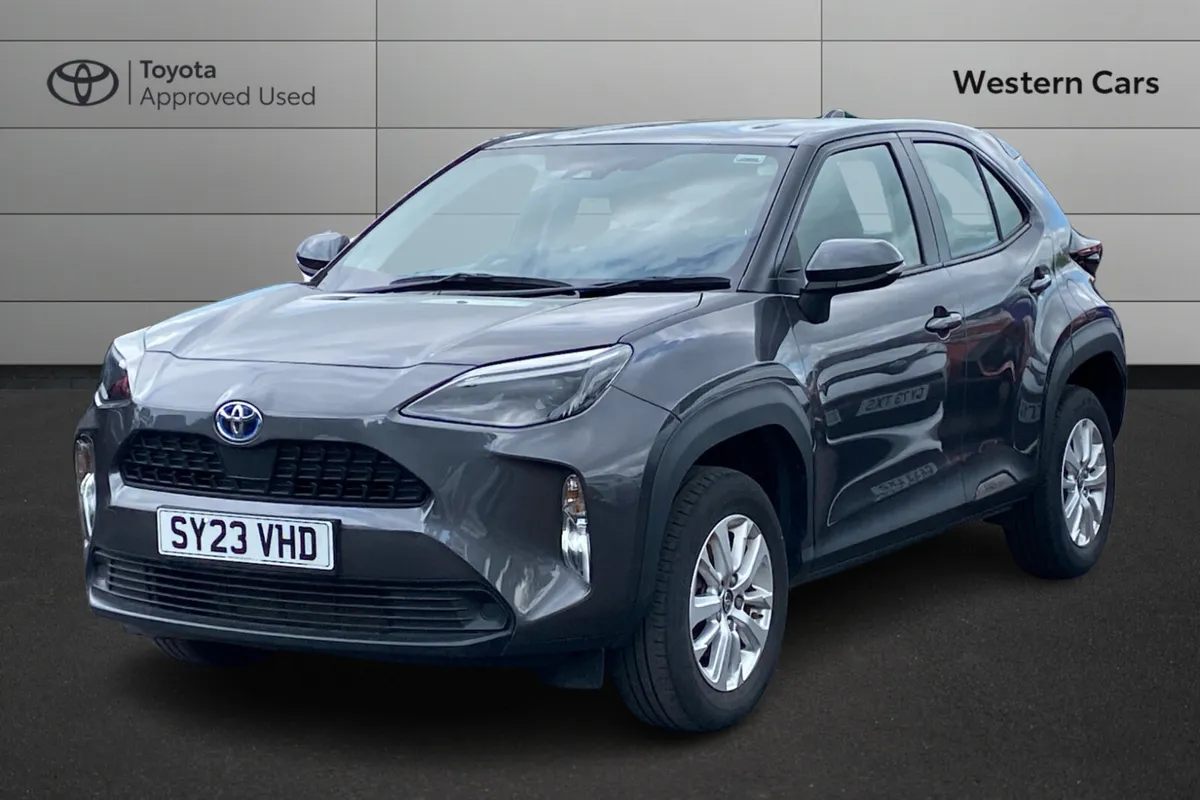 Toyota Yaris 2023 - Image 3