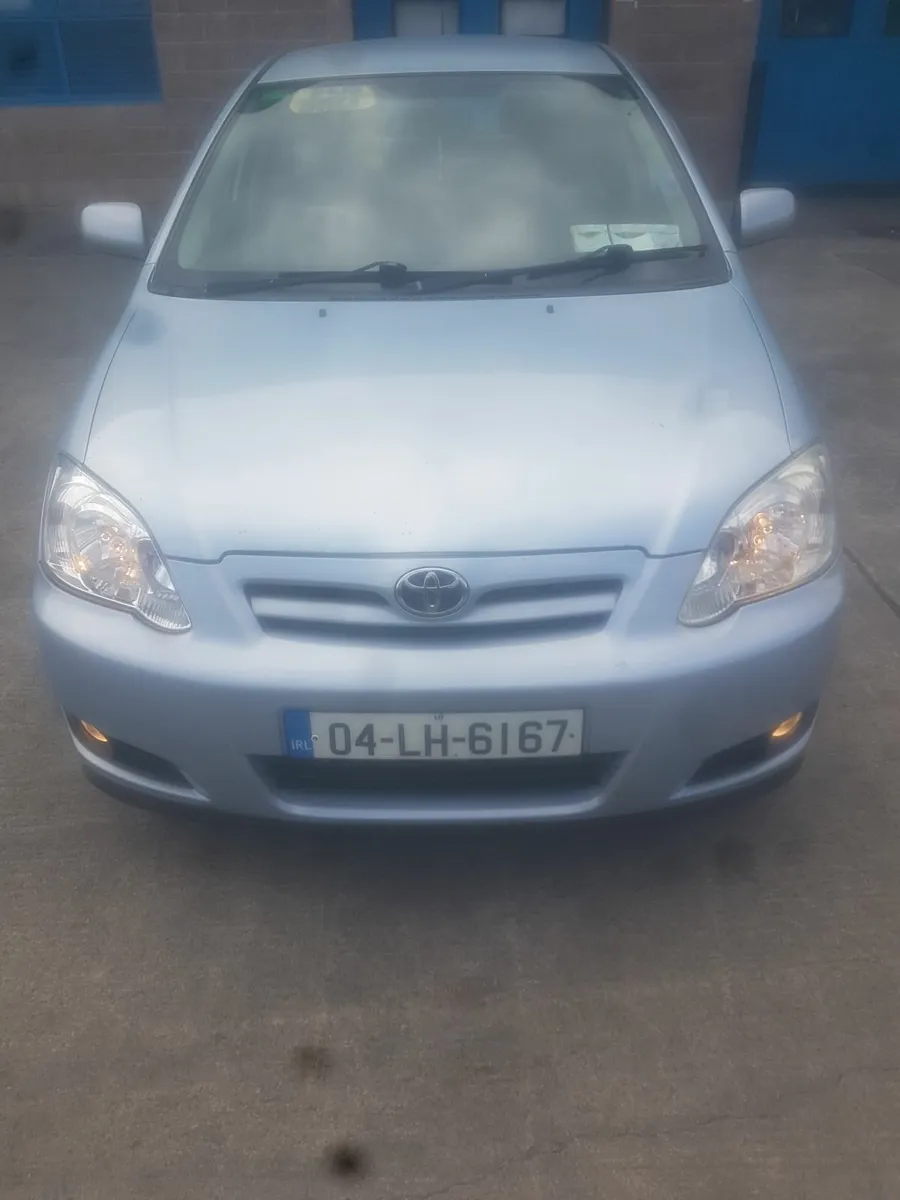 Toyota Corolla 2004 - Image 2