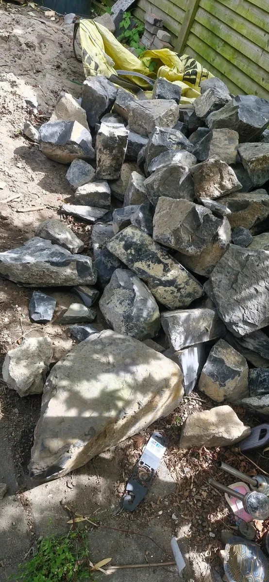 Limestone blocks - Image 1