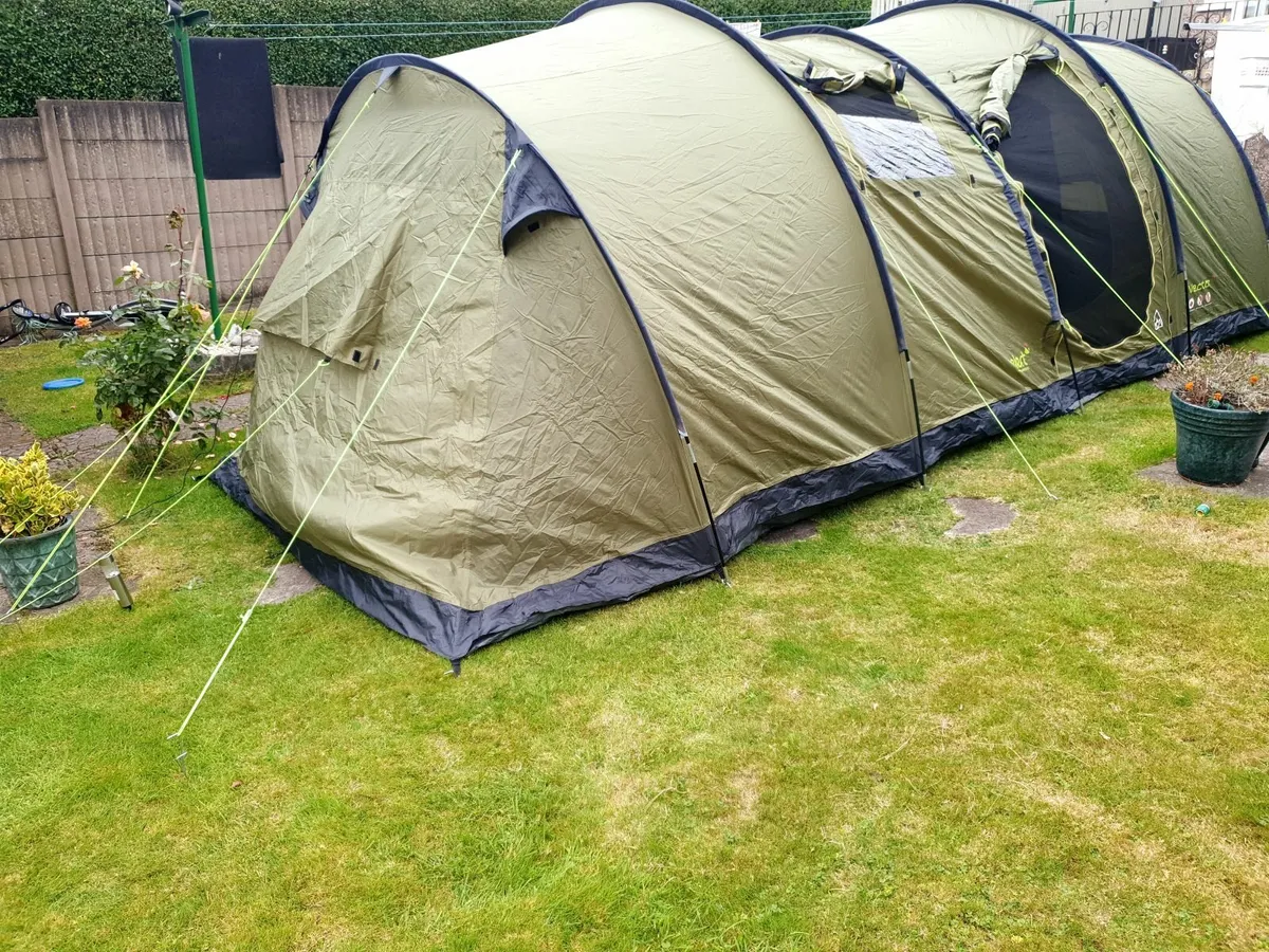 Tent - Image 2