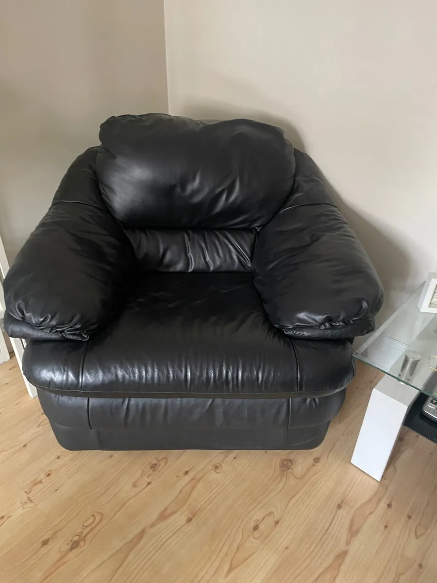 3 piece suite - Image 1