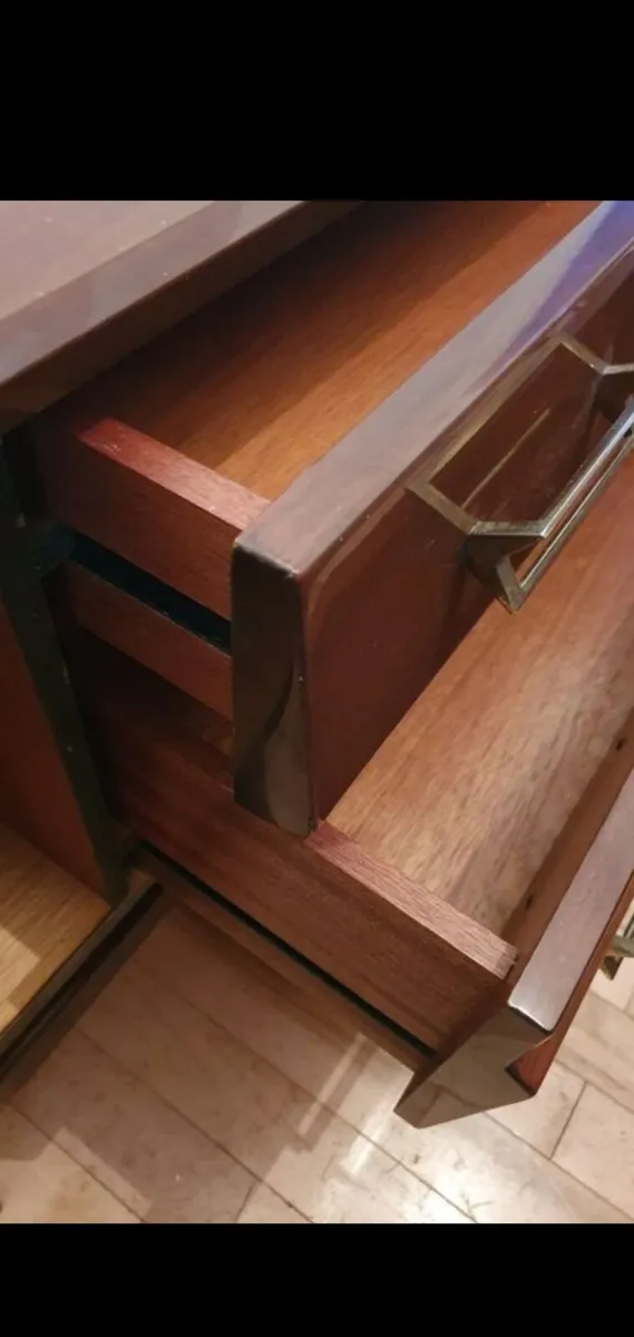 Mid century teak sideboard by meredew - Image 3