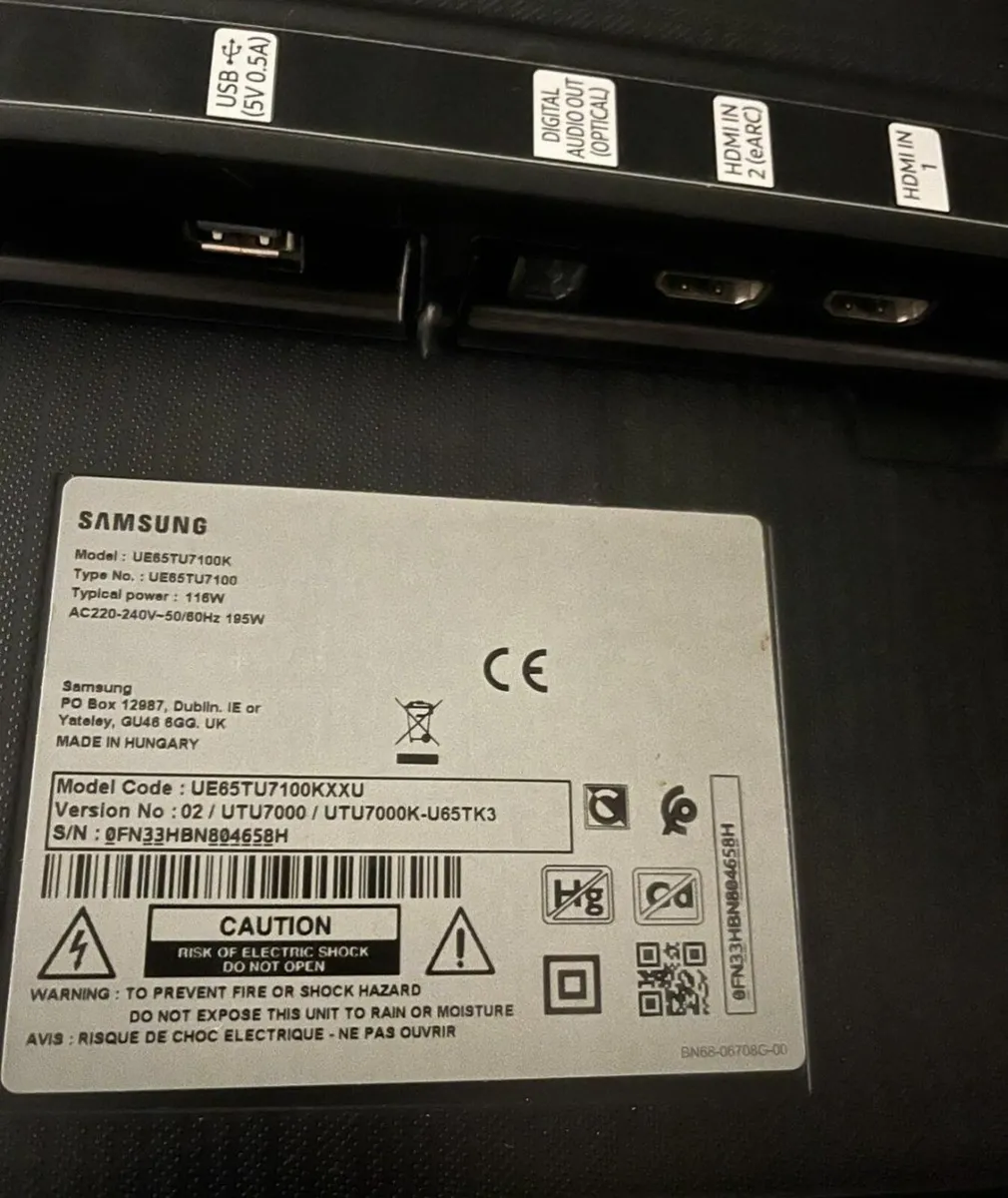 Samsung smart TV 65 inches