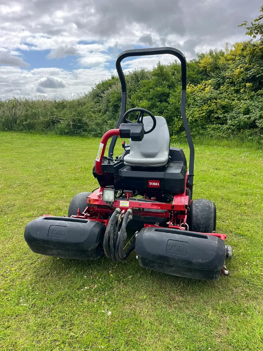 Toro 3250 Greensmaster - Image 1