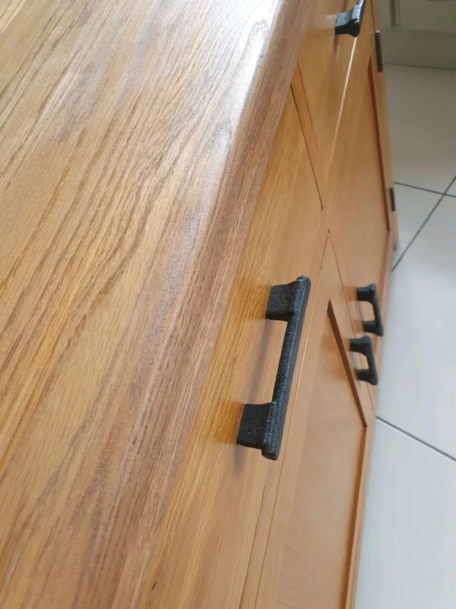 Solid oak sideboard - Image 3