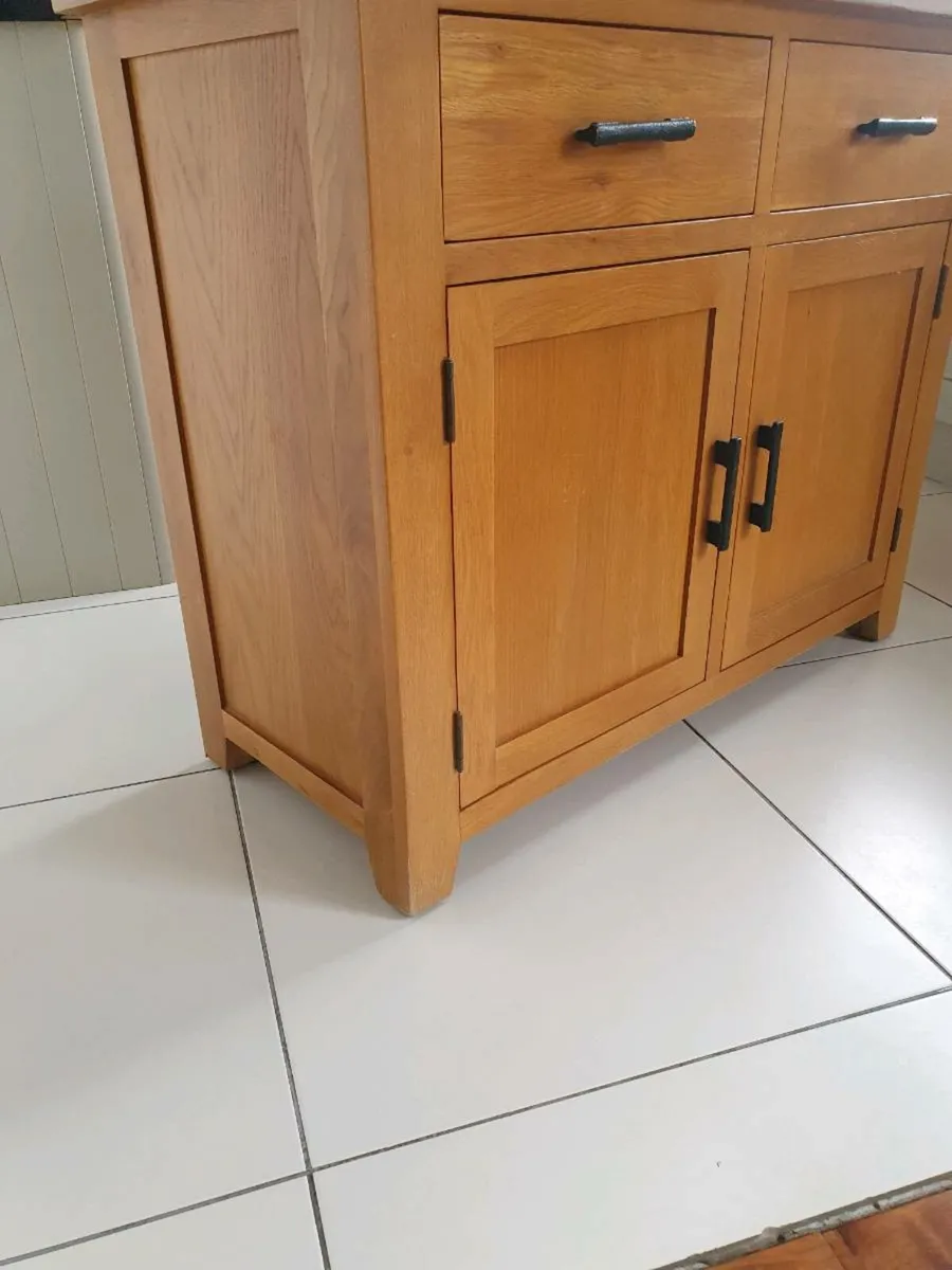 Solid oak sideboard - Image 4