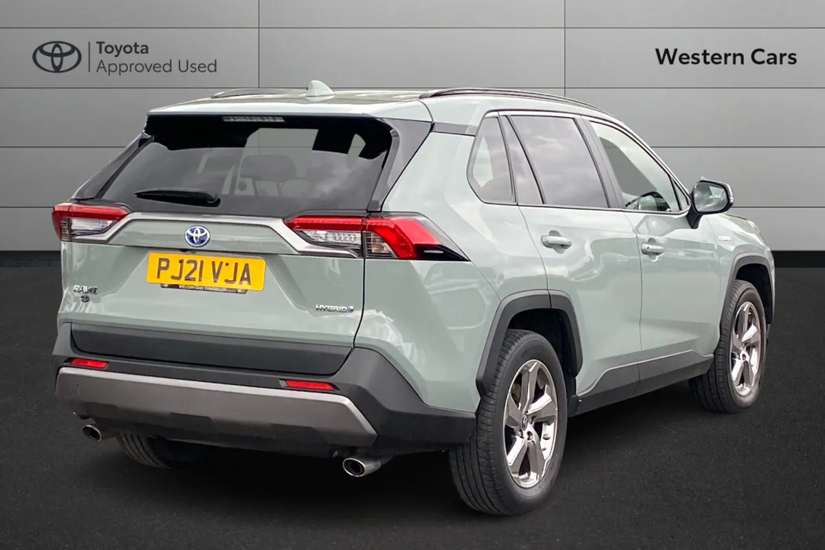 Toyota RAV4 2021 - Image 2