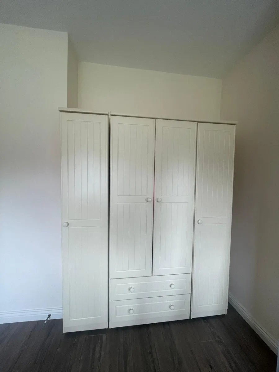 Cream Wardrobe - Image 2