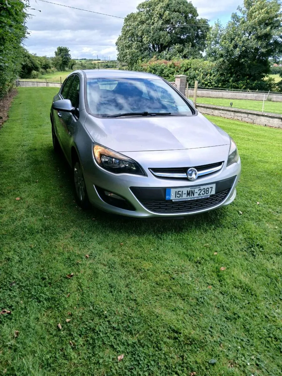 151 VAUXHALL ASTRA NCT 10/26 Tax 10/25 MINT - Image 1