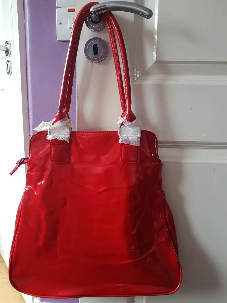 red lacquered bag new - Image 1