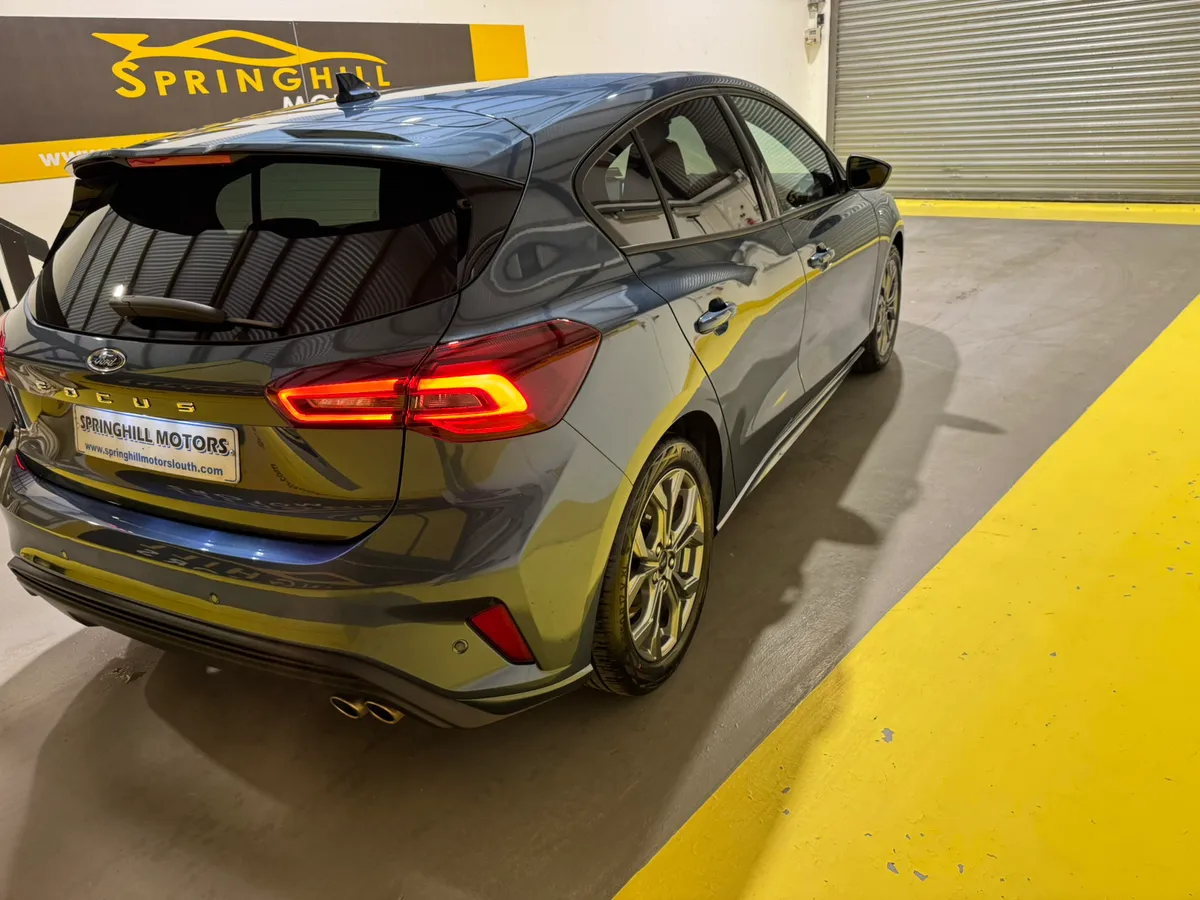2025 Ford Focus 1.0T St-Line  MHEV 125 BHP - Image 4