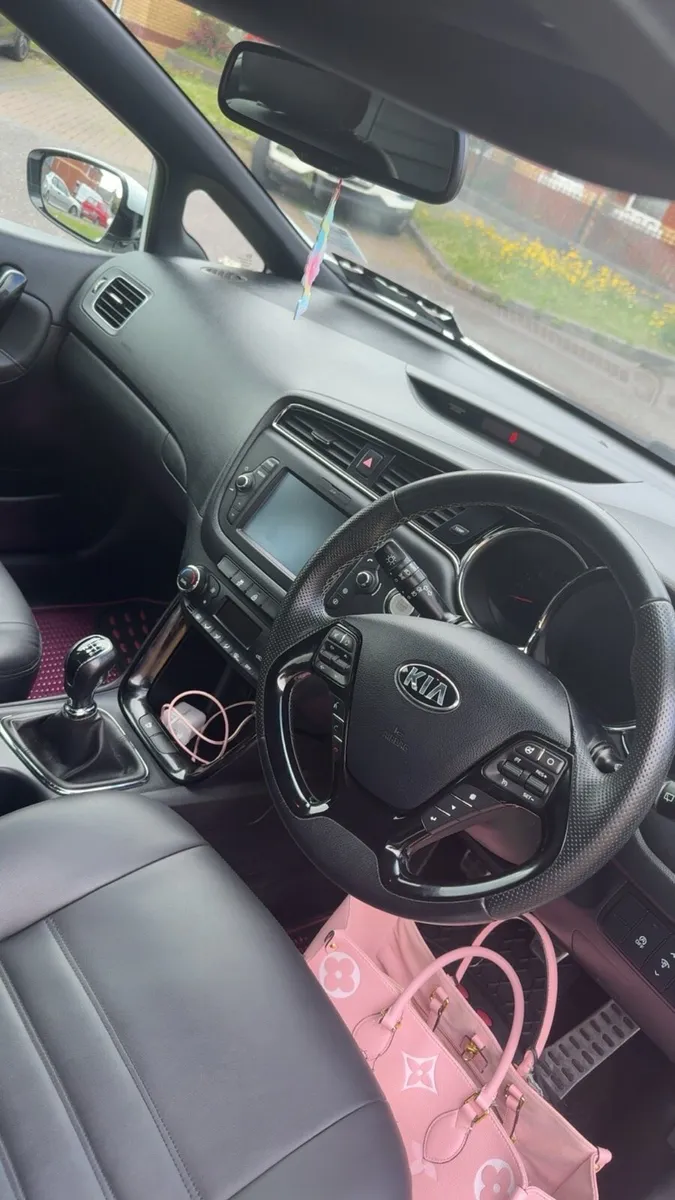 Kia Ceed 1.6 diesel GT line - Image 3
