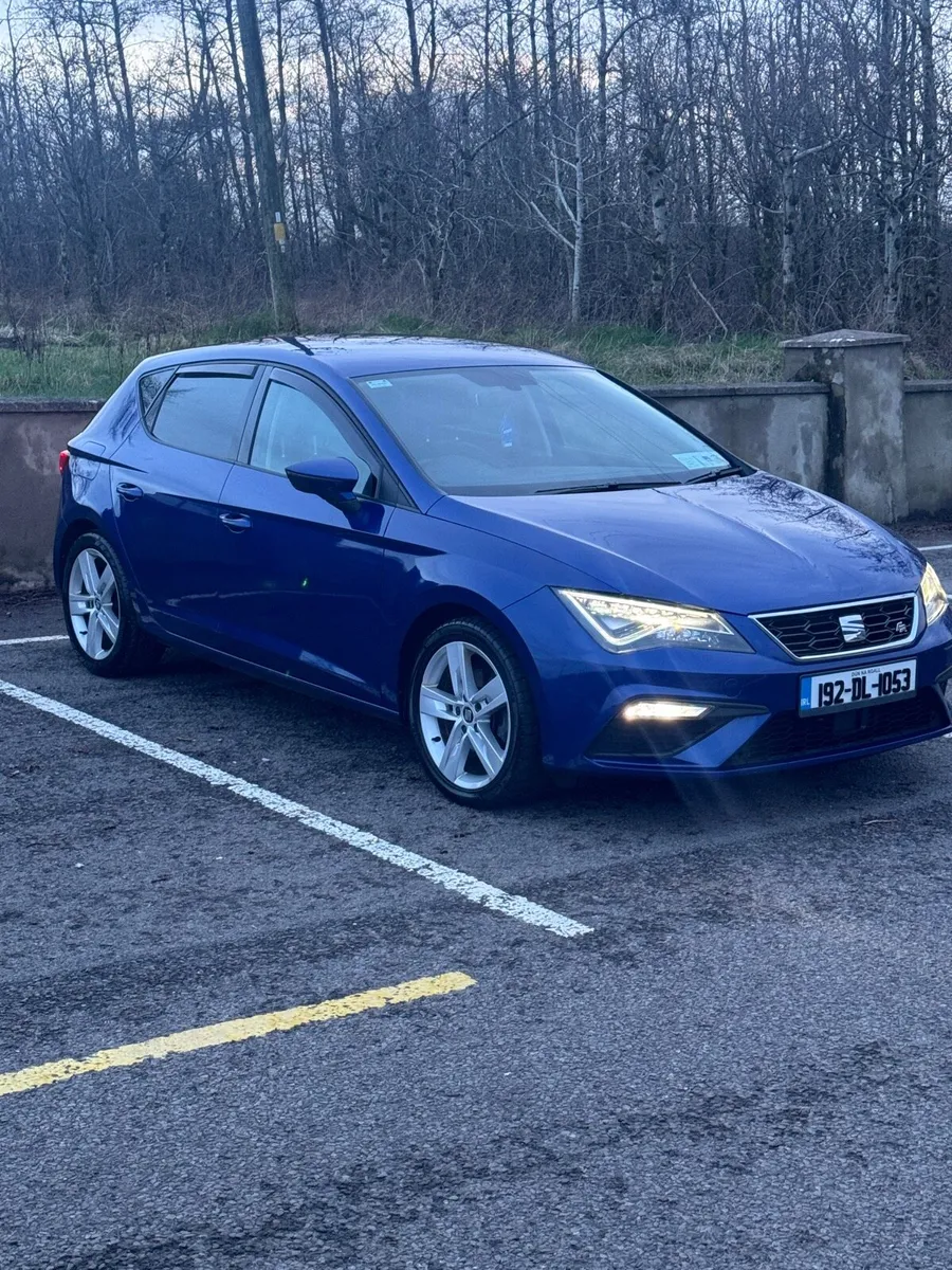 SEAT LEON FR LOW MILES - Image 2