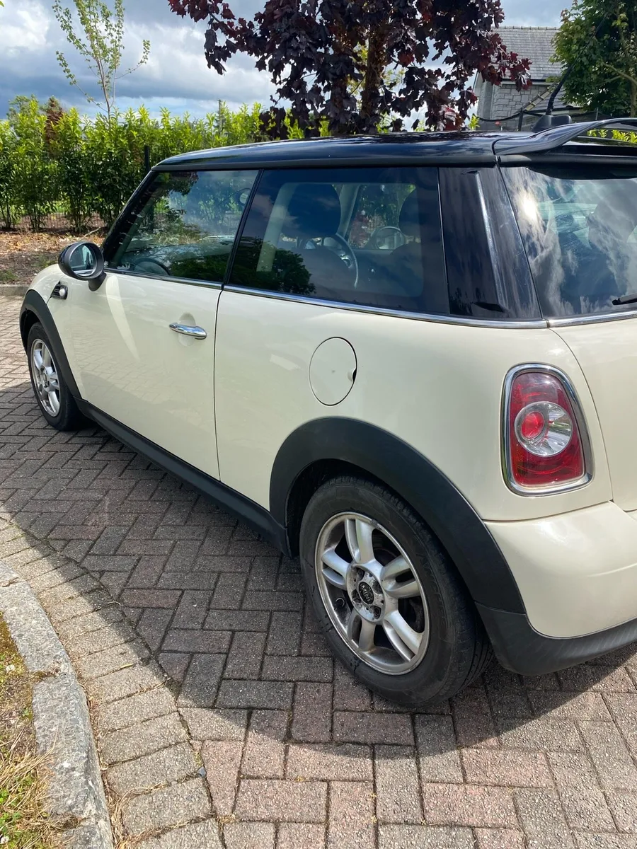 Mini One - Image 3