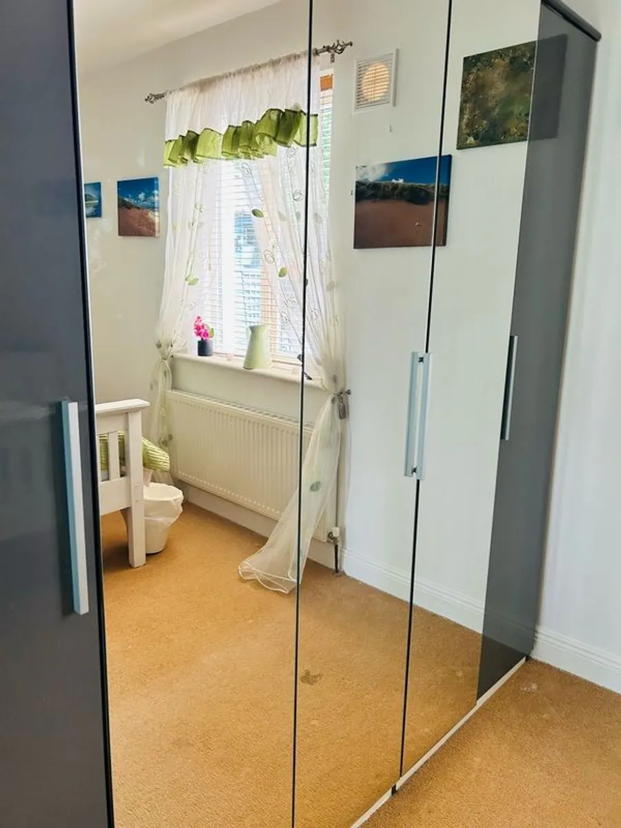 Large wardrobe in great condition - Image 3