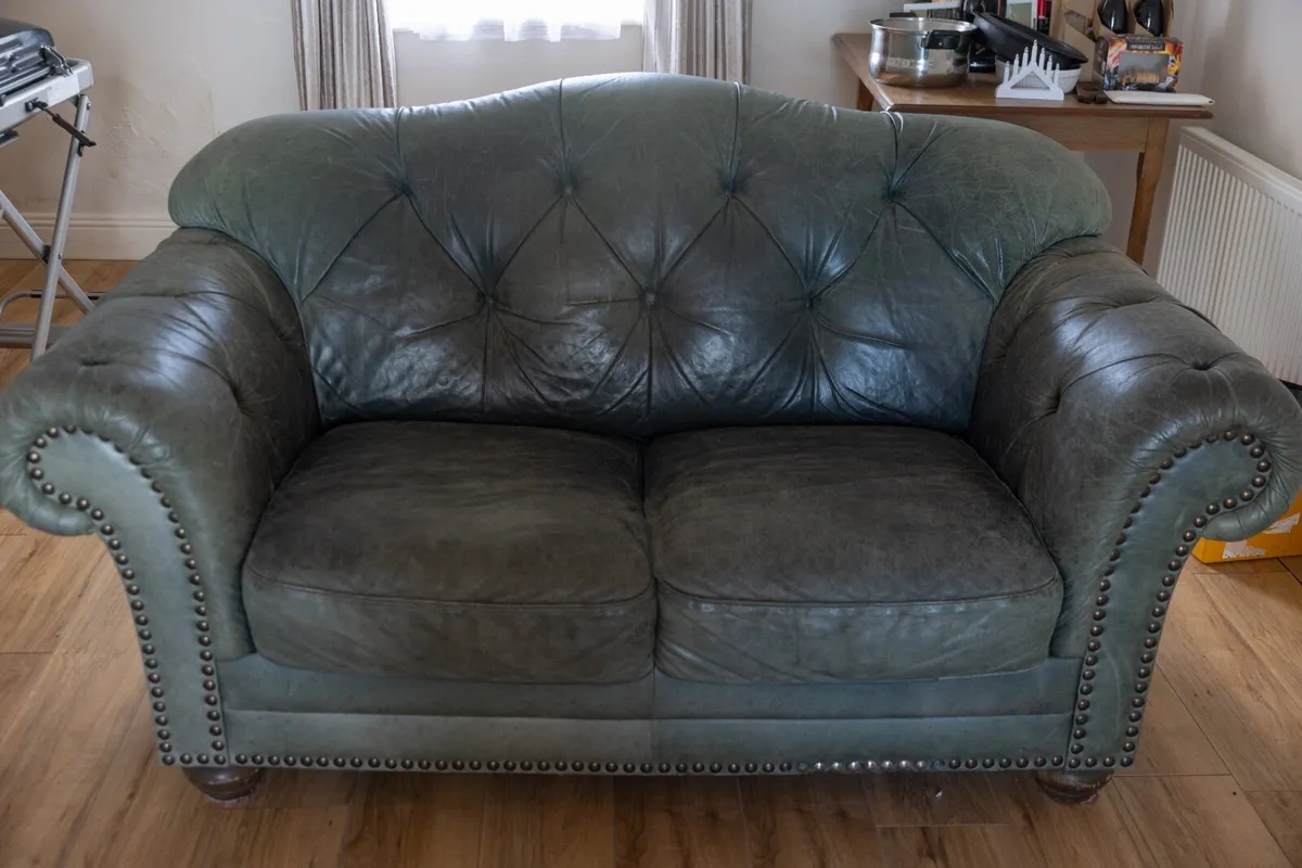 sofa - Image 2