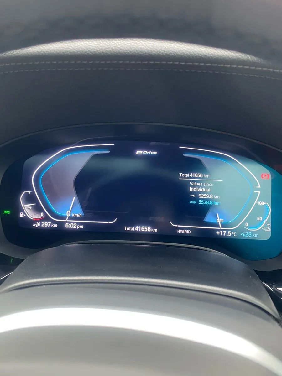 2022 BMW 530e XDrive full spec - Image 2