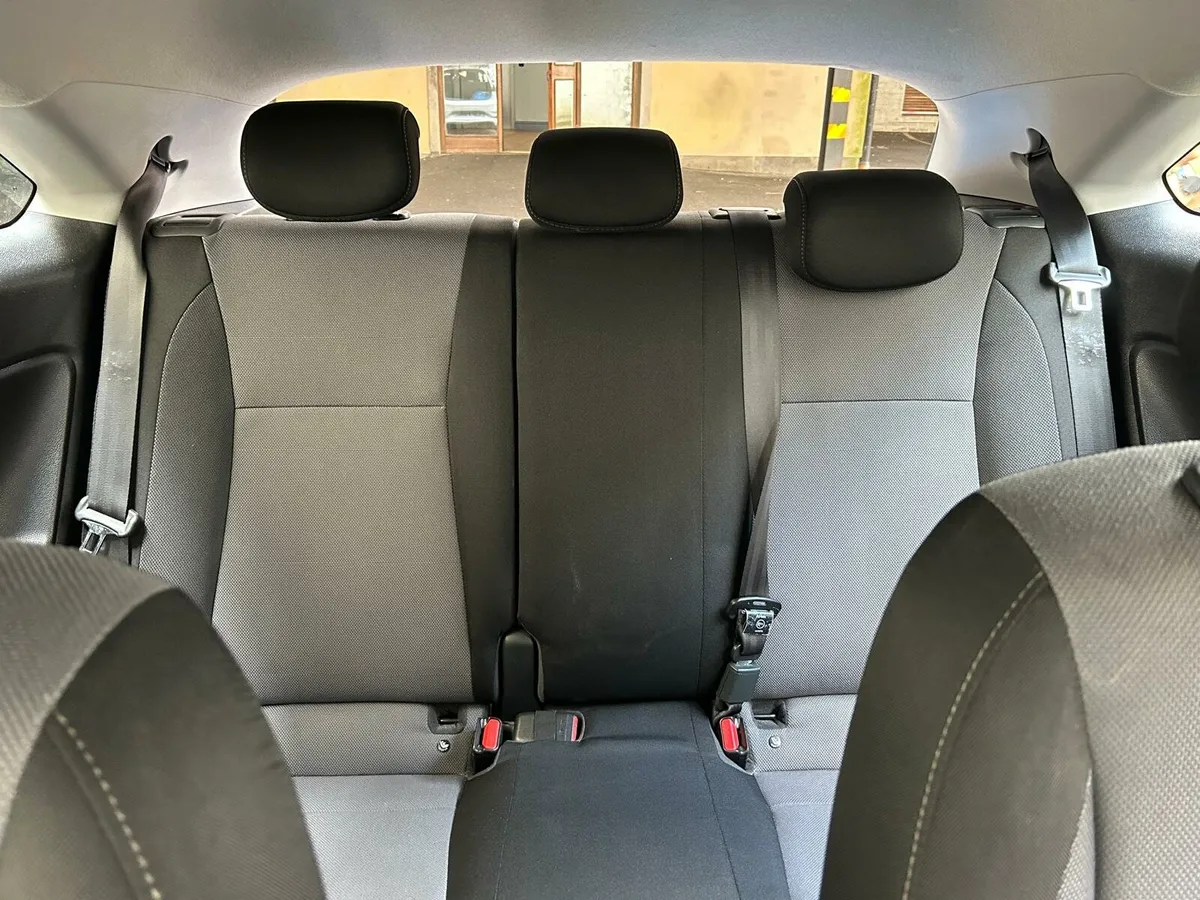 Hyundia i20 SE MPI - Image 4