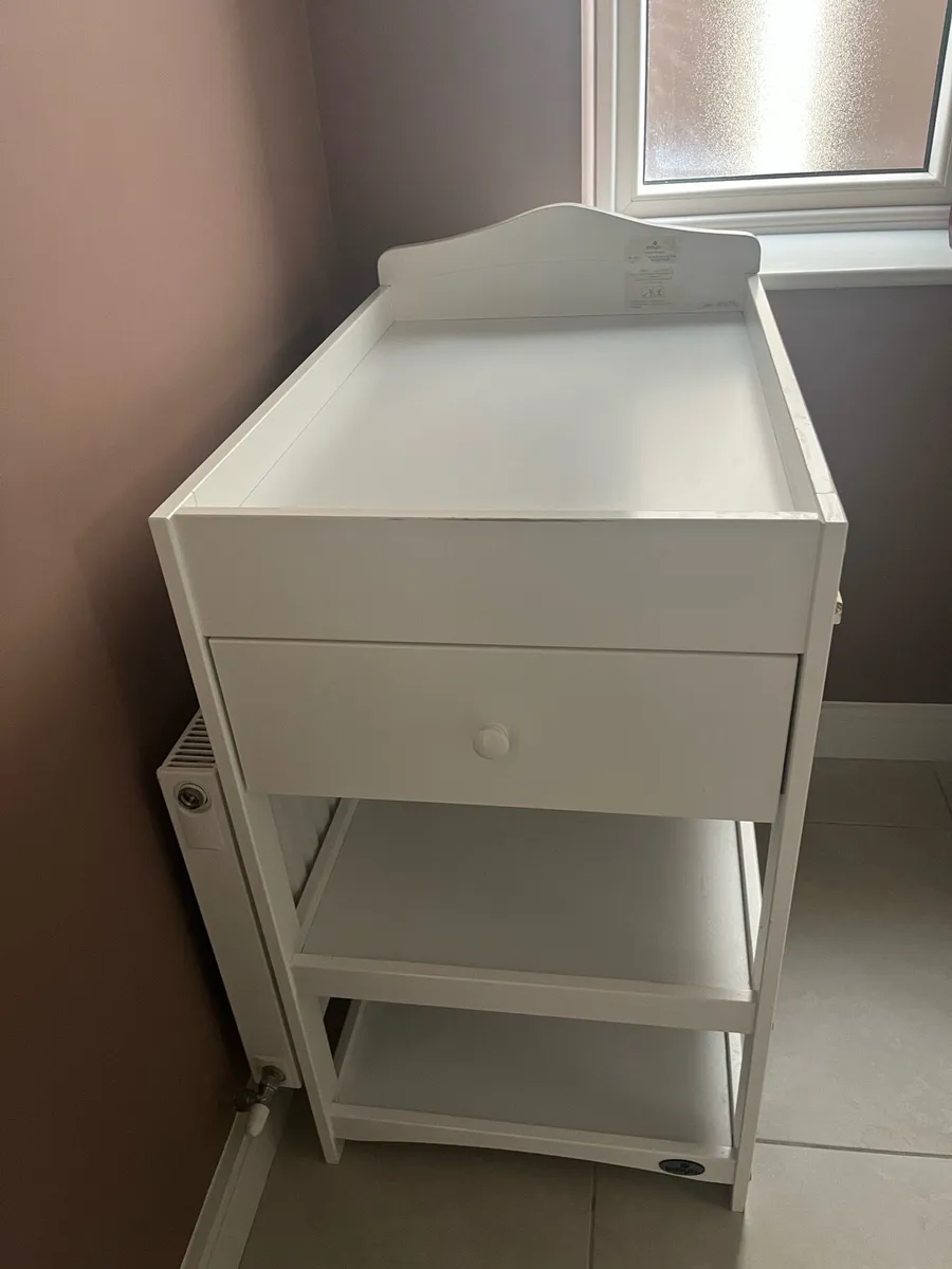 Babylo Changing table - Image 1