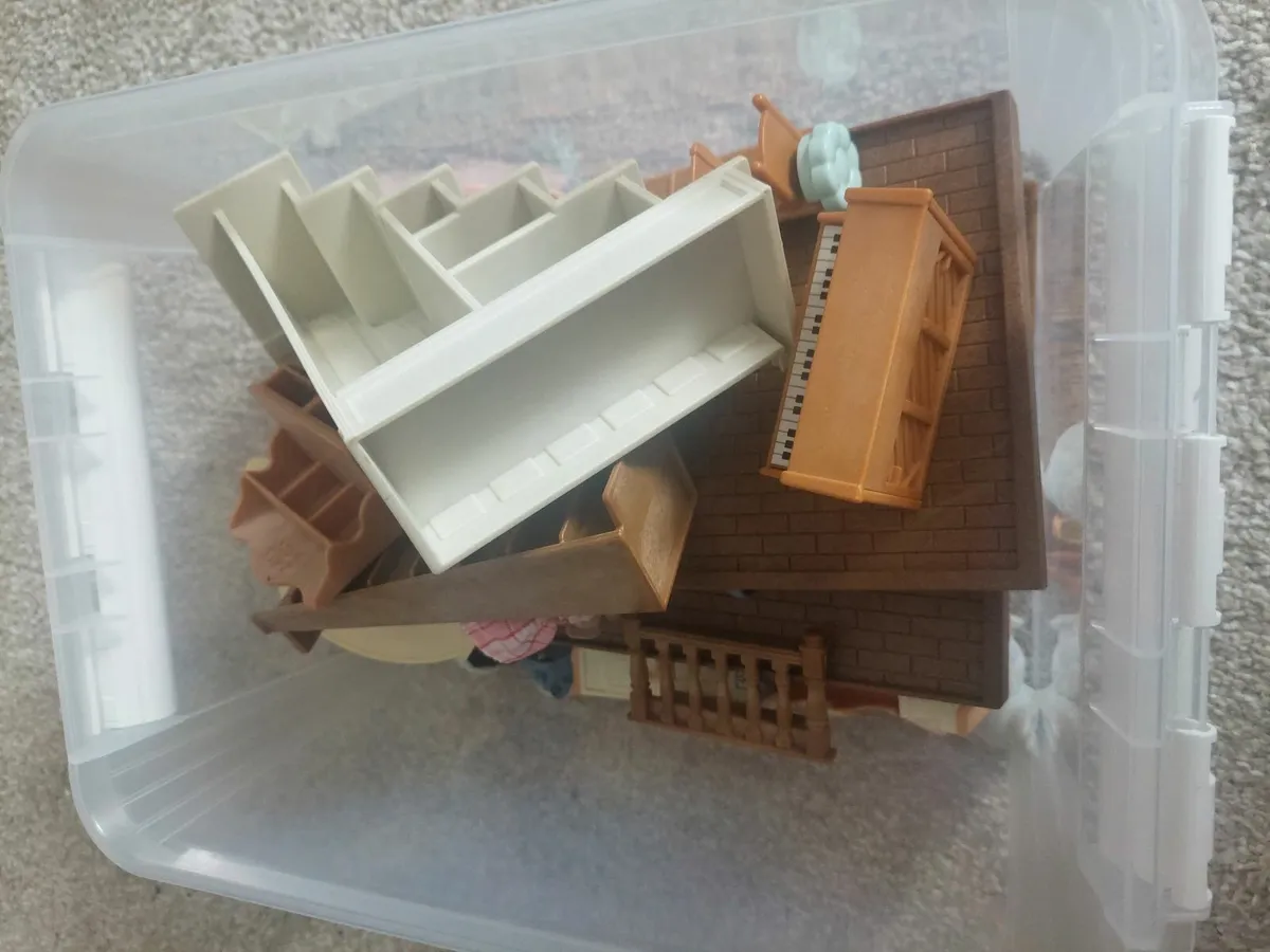 Sylvanian Family Toys - Image 2