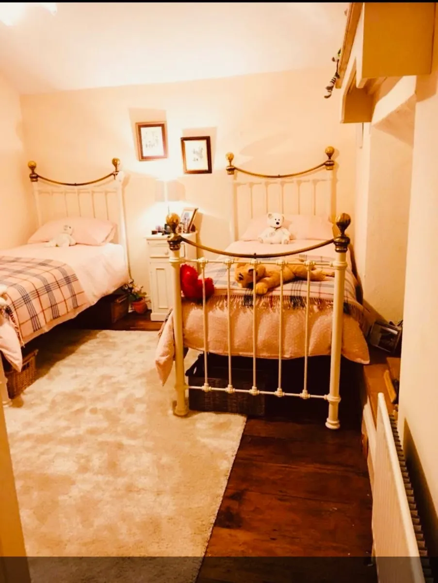 Laura Ashley Single Bed - Image 2