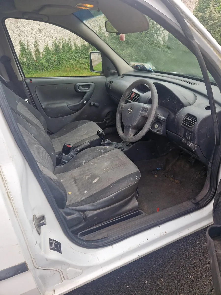Opel Combo 2010 - Image 2