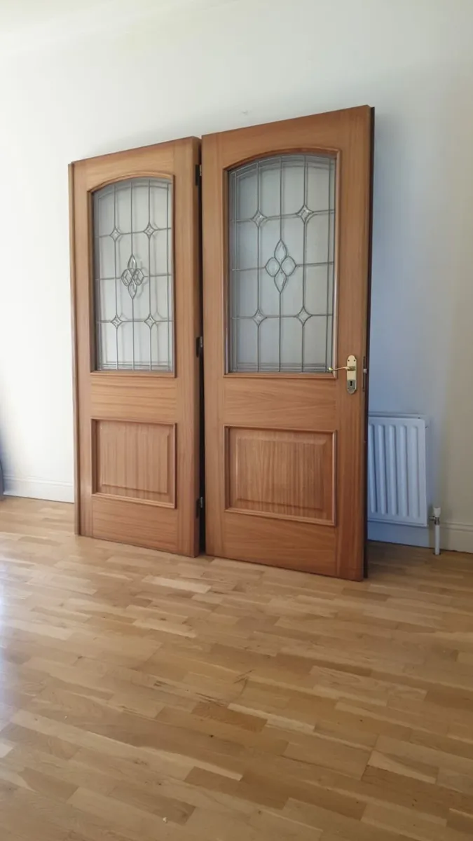 Double solid doors with handles