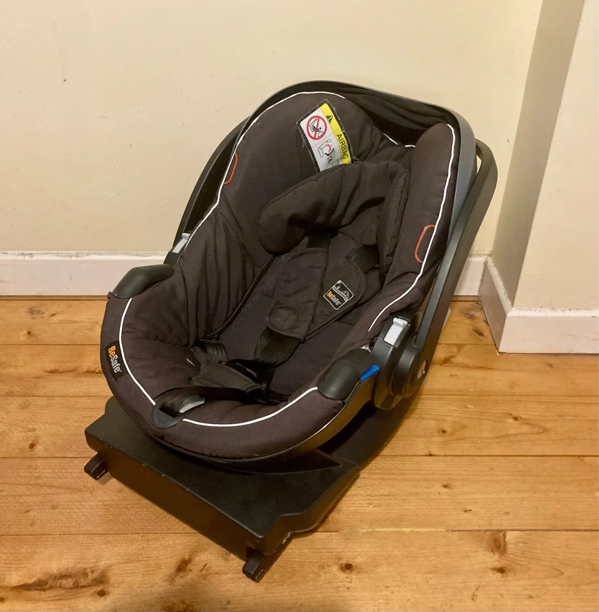 BeSafe iZi Go Car Seat with ISOFIX Base - Image 1
