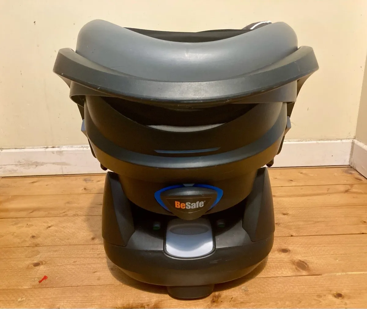 BeSafe iZi Go Car Seat with ISOFIX Base - Image 4