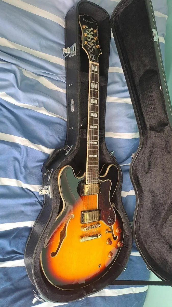 Epiphone Sheraton 2 with hard shell case - Image 2