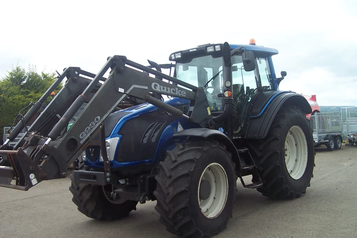 2014 Valtra T173 Hi-Tech 3 C/W Quickie 980 Loader - Image 3