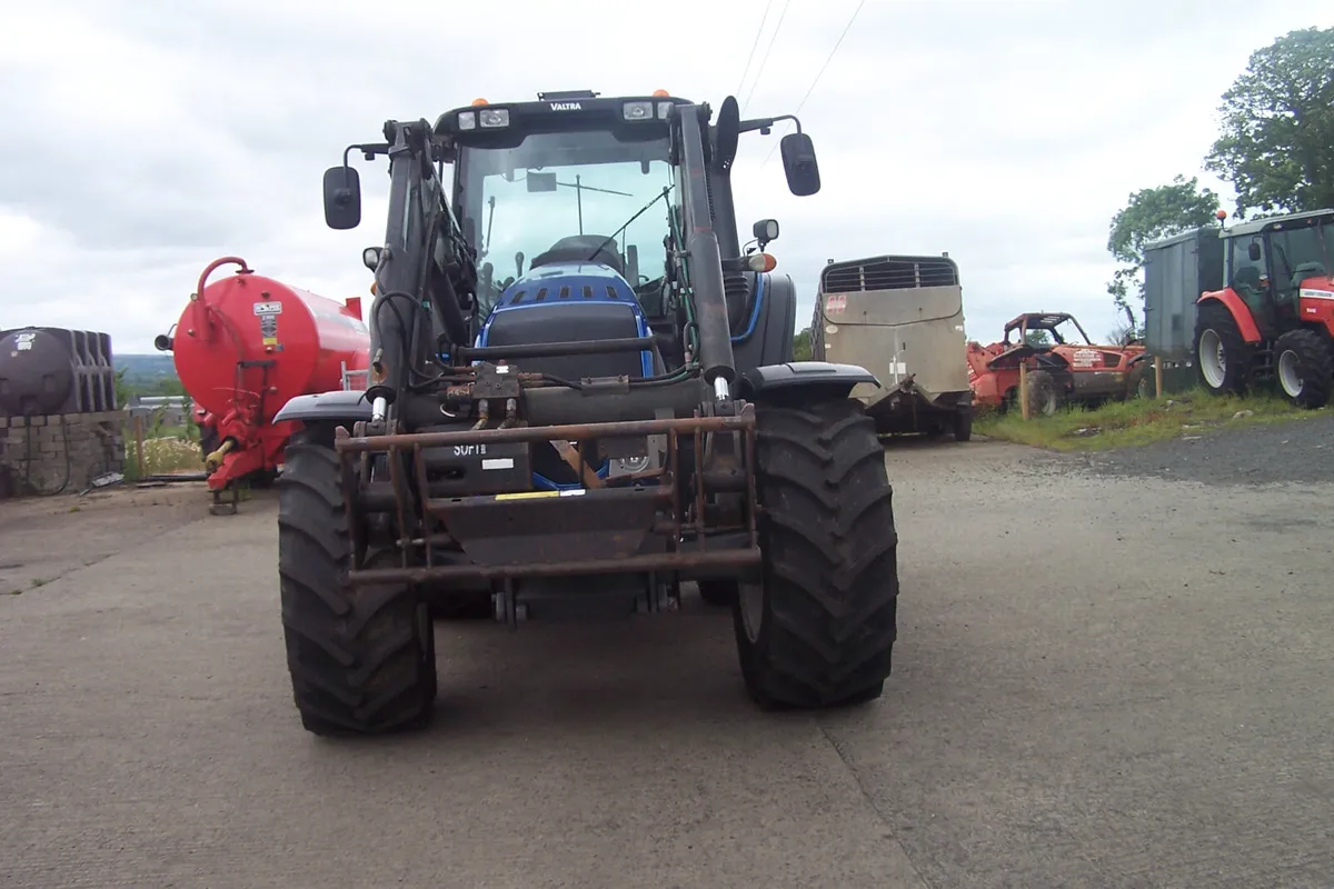 2014 Valtra T173 Hi-Tech 3 C/W Quickie 980 Loader - Image 2