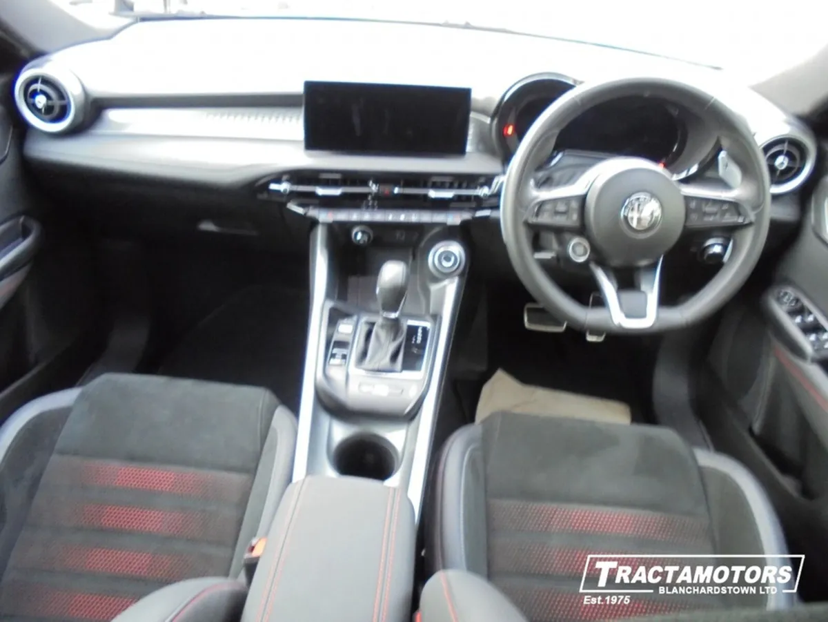 Alfa Romeo Tonale VELOCE MHEV 1.5 160BHP - Image 2