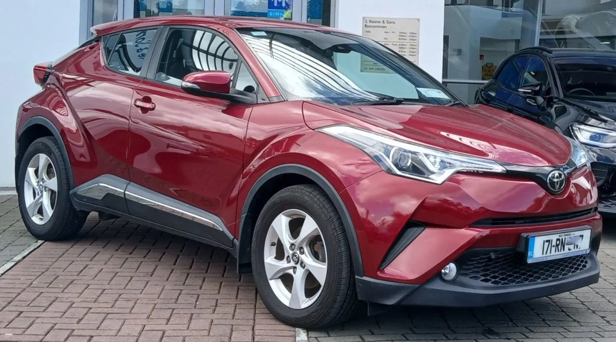 Toyota C-HR Luna 1.2 Turbo Petrol  rearview Camer - Image 1