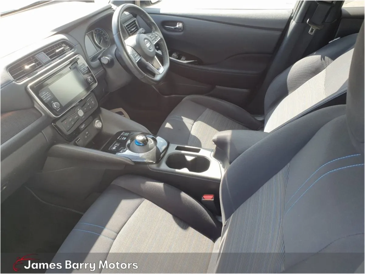 Nissan Leaf Leaf SV 40 kWh - Image 4