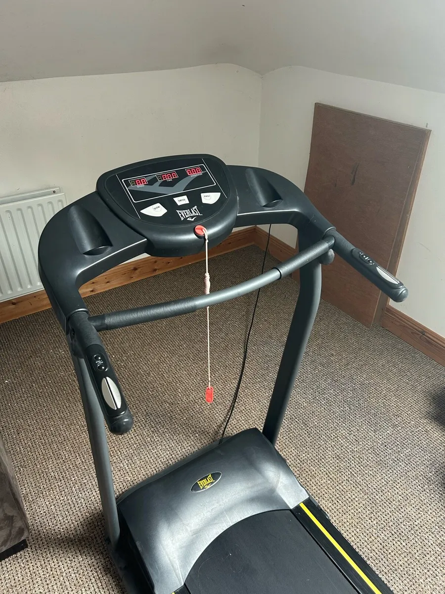 Treadmill - Image 2