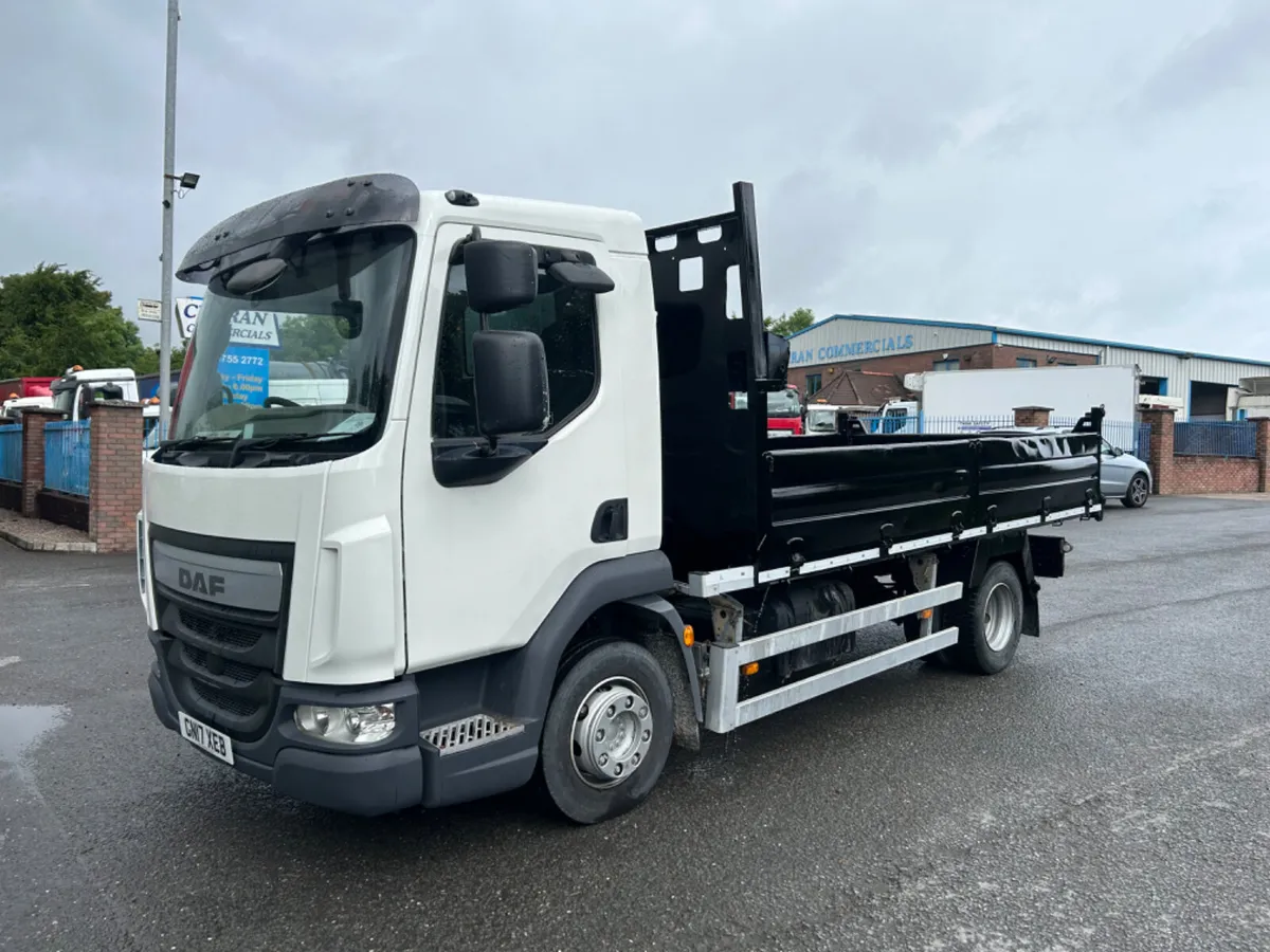 2017 Daf lf 210 12 ton dropside tipper - Image 1
