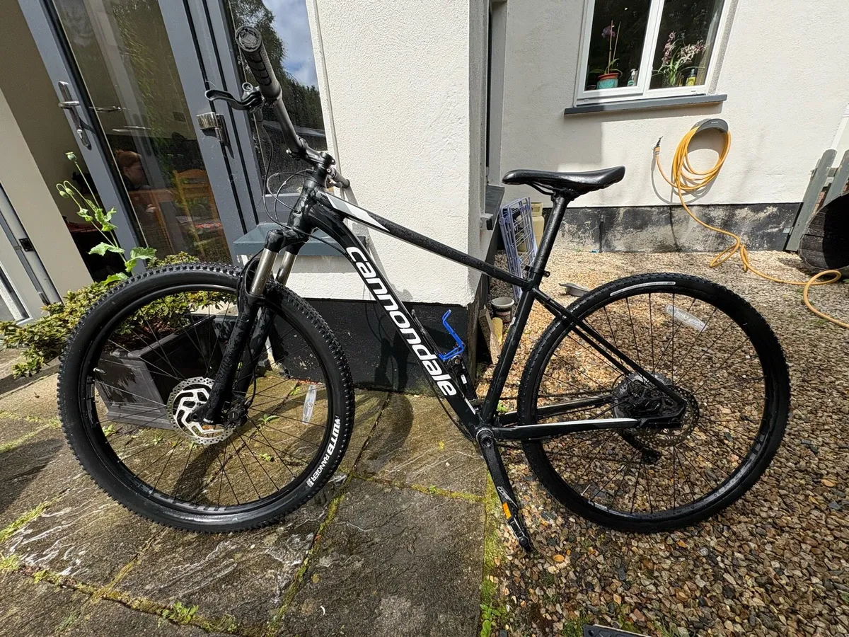 Cannondale trail 3 MTB. M frame. rockshox susp. - Image 1
