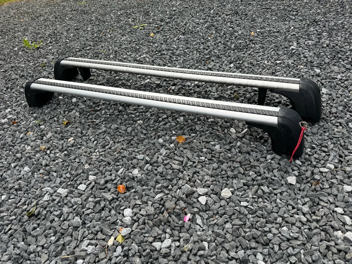 Ford Kuga roof bars - Image 1