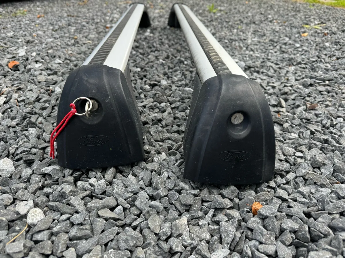 Ford Kuga roof bars - Image 2
